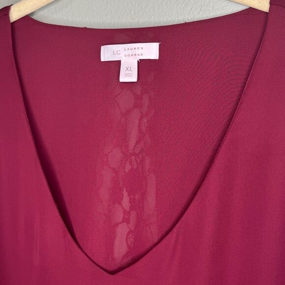 LC Lauren Conrad Lace Back Bell‎ Sleeve Burgandy Maroon blouse Dress shirt XL - Picture 2 of 9
